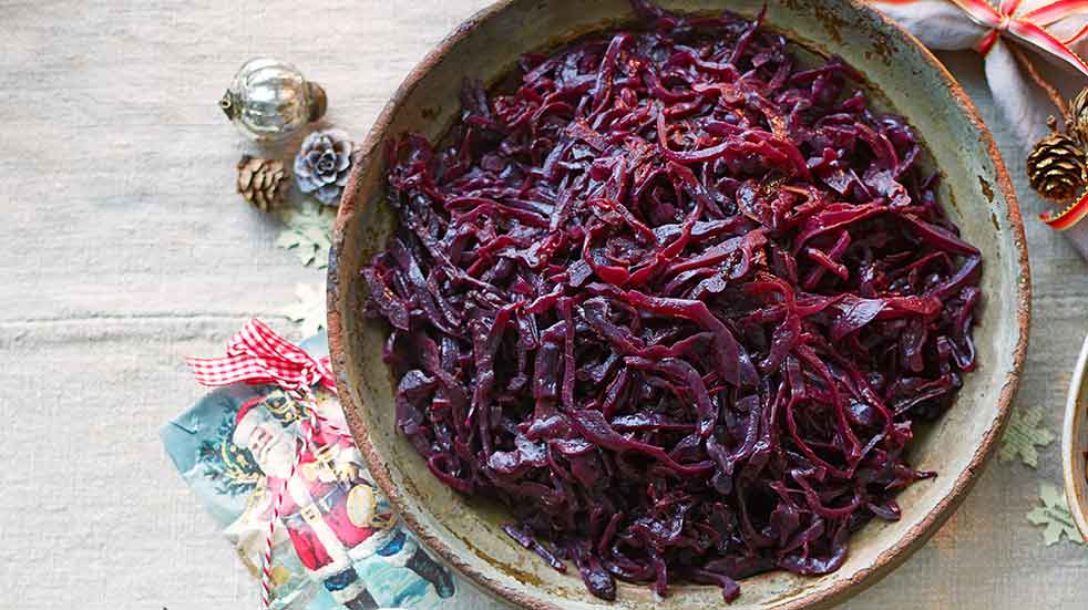 Christmas dinner recipes red cabbage